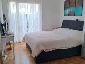 Large room for rent