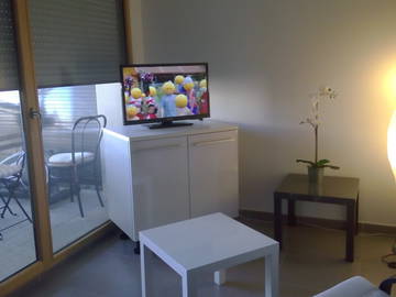 Shared Accommodation Bron 95550-1