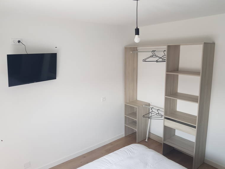 Vuokrattava Huone Décines-Charpieu 493503