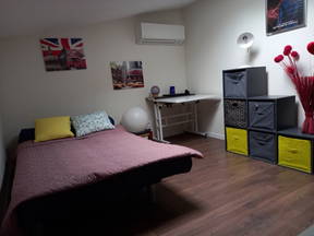 Gemütliches Schlafzimmer mit eigenem Bad und WC