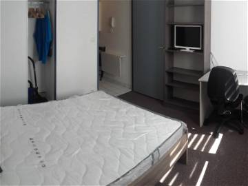 Studio For Rent Valence 133594-1