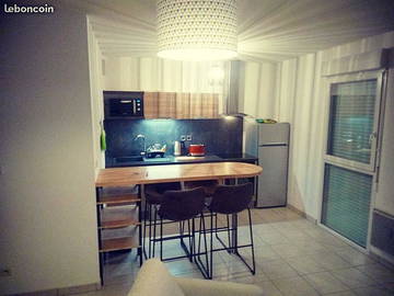 Roomlala | Gedeelde accommodatie, T3 nabij Chu, All Inclusive (1 slaapkamer beschikbaar)