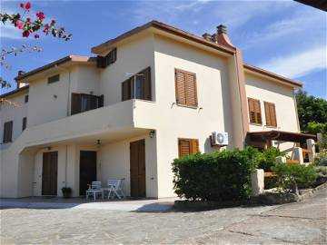Studio For Rent Lu Bagnu 352674-1