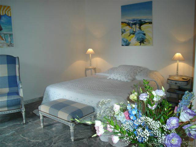 Room For Rent Roquefort-les-Pins 97248