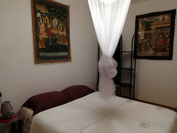 Roomlala | Namaste: Shakti Raum fir 3 Leit