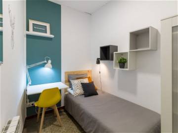 Roomlala | Værelse i Gracia (RH8A-R1)