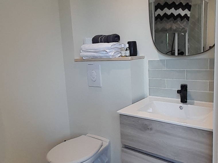 Room For Rent Chailly-en-Bière 266542