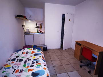 Studio À Louer Vitry-Sur-Seine 255888-1