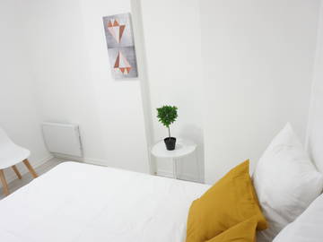 Roomlala | Viihtyisä T1 lähellä RER A:ta